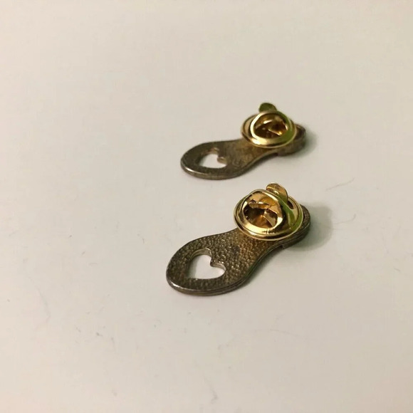 Vintage Shoe Sole Feet Pins 1  Inch Size - Picture 11 of 11